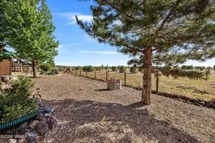 2660 Palomino Trail, Overgaard, AZ 85933 - Photo 27