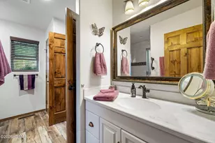 2207 4 Point Cir, Overgaard, AZ 85933 - Photo 19