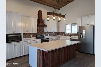 2207 Four Point Circle, Overgaard, AZ 85933 - Photo 11