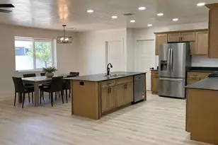 109 Encanto Dr, Holbrook, AZ 86025 - Photo 5