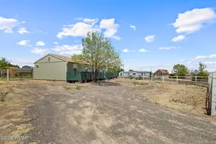 1825 E Aztec Ave, Eagar, AZ 85925 - Photo 3