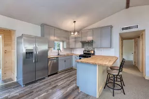 2291 W Savage Cir, Show Low, AZ 85901 - Photo 9