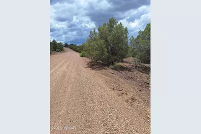 8273 Ridge Drive, Show Low, AZ 85901 - Photo 11