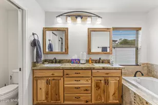 241 W Owens St, Show Low, AZ 85901 - Photo 27