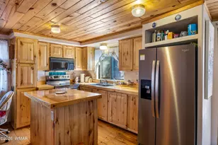 2075 Pinewood Dr, Overgaard, AZ 85933 - Photo 7