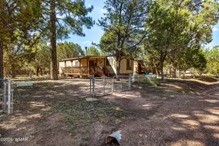 2075 Pinewood Dr, Overgaard, AZ 85933 - Photo 3