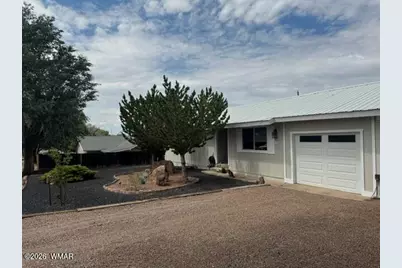 310 N 8th Drive, Saint Johns, AZ 85936 - Photo 3