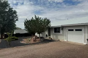310 N 8th Dr, Saint Johns, AZ 85936 - Photo 3