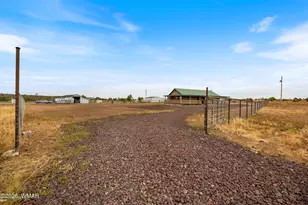 6742 Dover Ln, Show Low, AZ 85901 - Photo 31