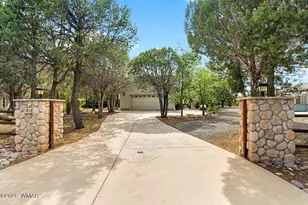 918 Wild Horse Rd, Show Low, AZ 85901 - Photo 1