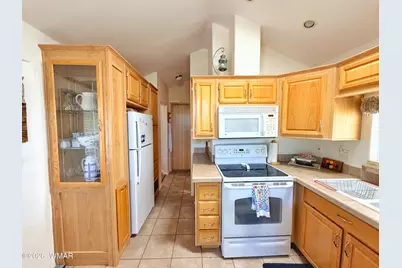 2221 Old Crooks Trail, Overgaard, AZ 85933 - Photo 9
