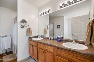 2242 Grizzly Dr, Overgaard, AZ 85933 - Photo 17