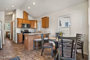3851 Vacation Village Dr Unit 210, Show Low, AZ 85901 - Photo 7