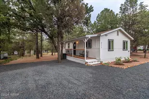 2112 Blue Jay Rd, Overgaard, AZ 85933 - Photo 1