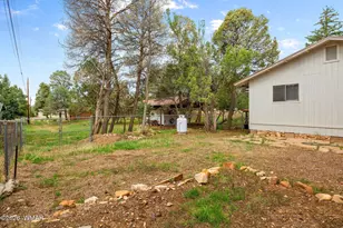 3521 Quail Run Rd, Overgaard, AZ 85933 - Photo 23