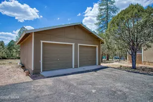 2974 Wapiti Dr, Overgaard, AZ 85933 - Photo 5