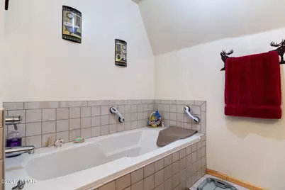 2290 Thunderbird Way, Overgaard, AZ 85933 - Photo 17