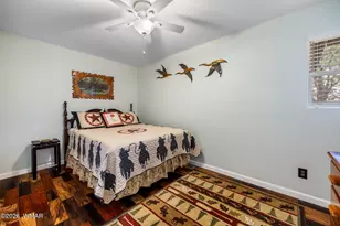 3339 Navajo Dr, Overgaard, AZ 85933 - Photo 15