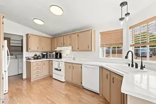 1087 Aspen Way, Show Low, AZ 85901 - Photo 11