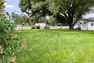 125 N 500 East St, Taylor, AZ 85939 - Photo 23