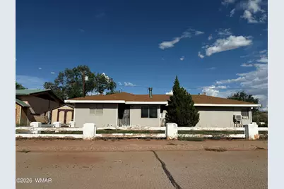 1402 Heywood Avenue, Holbrook, AZ 86025 - Photo 1