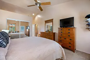 2253 Cross Country Rd, Overgaard, AZ 85933 - Photo 15