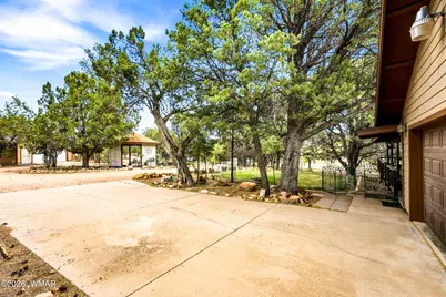 3071 Ponderosa Road, Overgaard, AZ 85933 - Photo 11