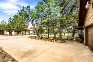 3071 Ponderosa Rd, Overgaard, AZ 85933 - Photo 11