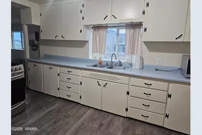 210 S Harless Street, Eagar, AZ 85925 - Photo 9