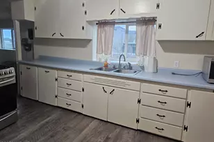 210 S Harless St, Eagar, AZ 85925 - Photo 9
