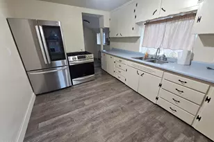210 S Harless St, Eagar, AZ 85925 - Photo 7
