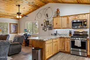 3111 Cedar Dr, Overgaard, AZ 85933 - Photo 9