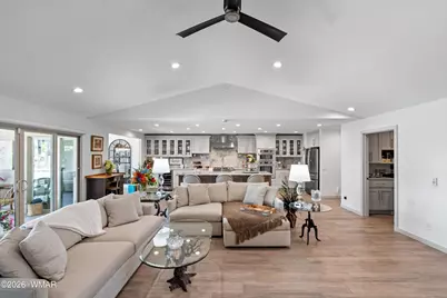 9736 E Watford Way, Sun Lakes, AZ 85248 - Photo 11