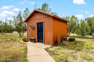 2960 Lookout Ln, Overgaard, AZ 85933 - Photo 27