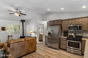 1061 E Tyson Pl, Show Low, AZ 85901 - Photo 11