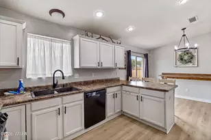 137 S Hamblin St, Eagar, AZ 85925 - Photo 11
