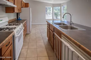 1481 N 22nd Dr, Show Low, AZ 85901 - Photo 9
