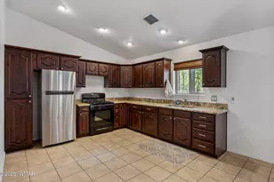 921 E Lauren Ct, Show Low, AZ 85901 - Photo 5