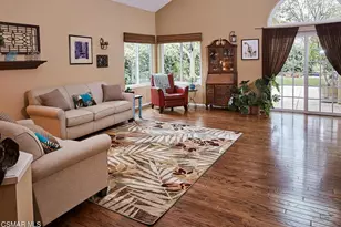 12576 Cherry Grove St, Moorpark, CA 93021 - Photo 9