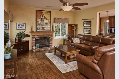 12576 Cherry Grove Street, Moorpark, CA 93021 - Photo 17