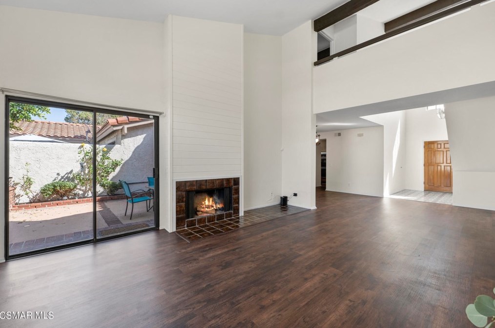 308 Pebble Beach Dr, Thousand Oaks CA  91320-4124 exterior