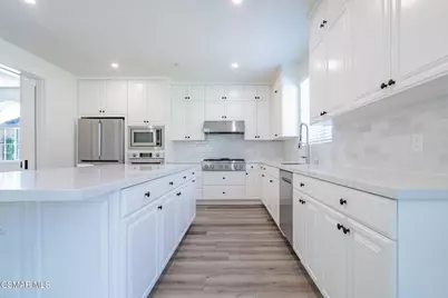 4683 Summit Avenue, Simi Valley, CA 93063 - Photo 29