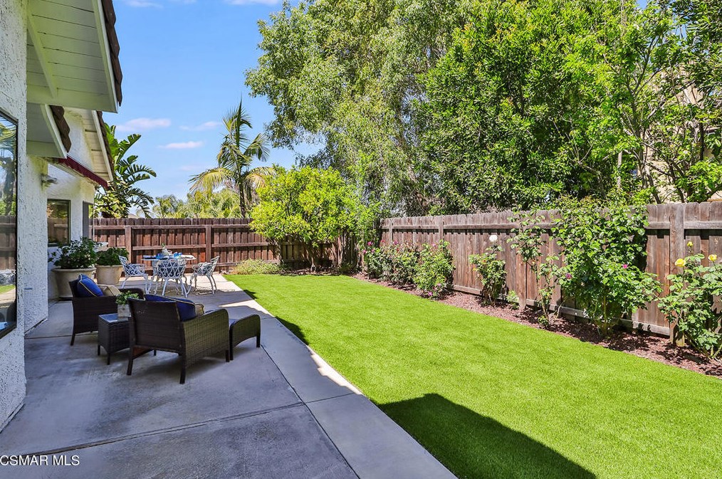 88 Herringbone Ct, Thousand Oaks CA  91320-3849 exterior