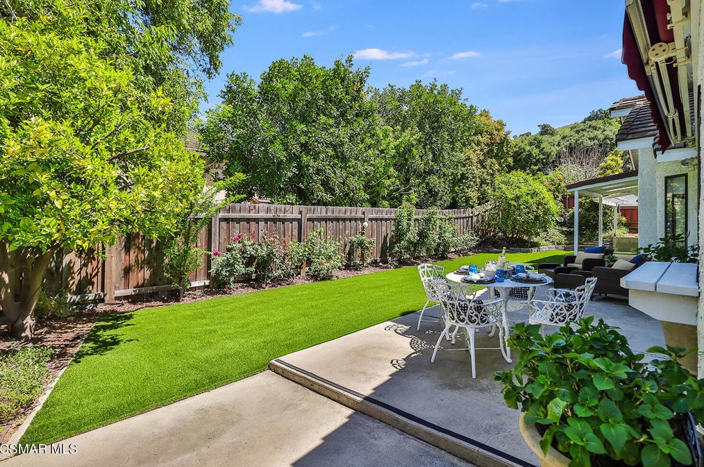 88 Herringbone Ct, Thousand Oaks CA  91320-3849 exterior