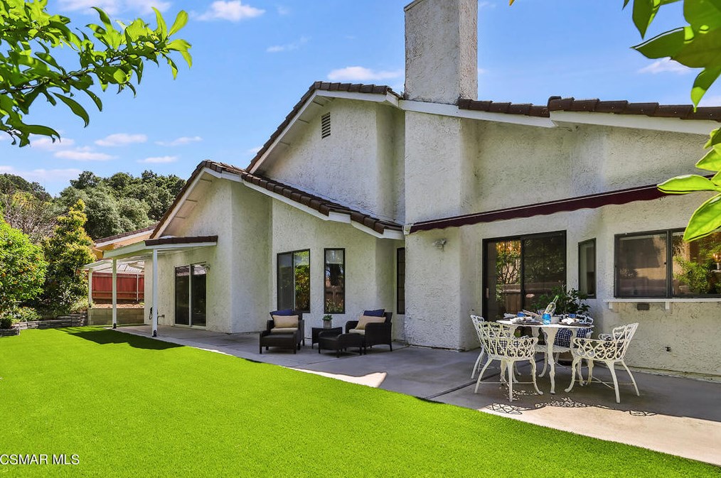 88 Herringbone Ct, Thousand Oaks CA  91320-3849 exterior