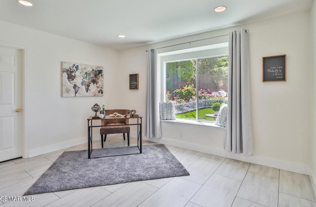 88 Herringbone Ct, Thousand Oaks CA  91320-3849 exterior