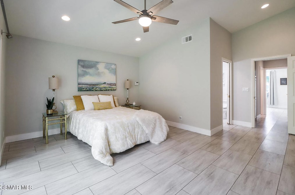 88 Herringbone Ct, Thousand Oaks CA  91320-3849 exterior
