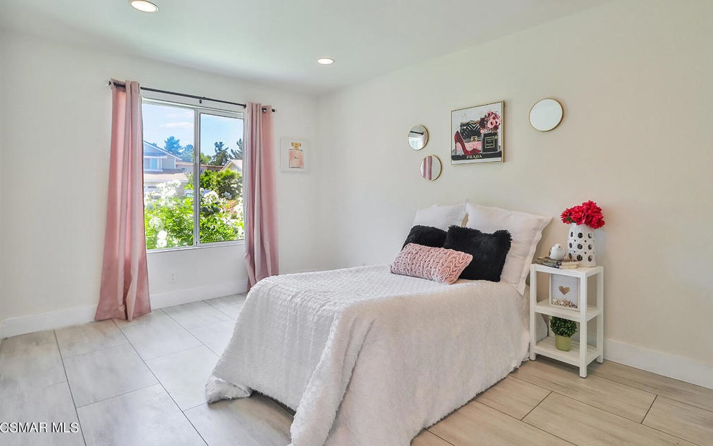 88 Herringbone Ct, Thousand Oaks CA  91320-3849 exterior