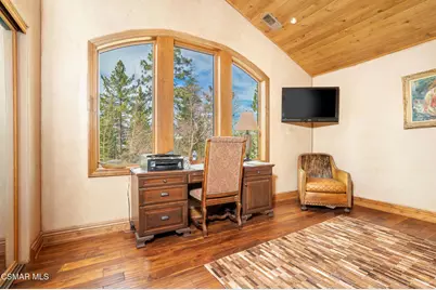 32310 Hummingbird Court, Running Springs, CA 92382 - Photo 23