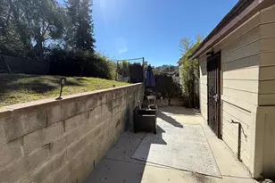 3384 Barham Blvd, Los Angeles, CA 90068 - Photo 11